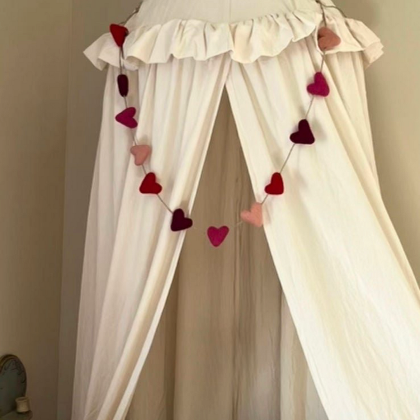 Shades of Pink Felted Wool Hearts Garland-4-foot Valentine Day Decor