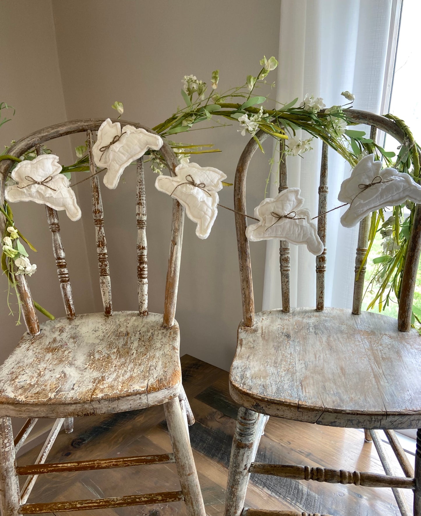 White Vintage Quilt Bunny Garland-4 ft