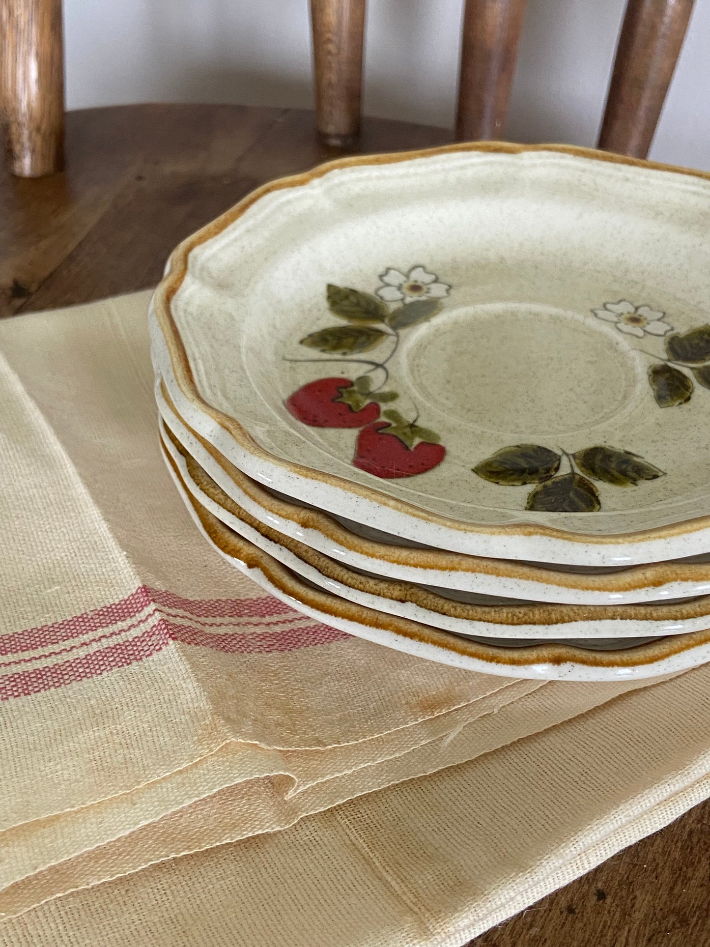 Set of 4 Vintage Strawberry Dessert Plates – Small 5.5” Summer Berry Dishes