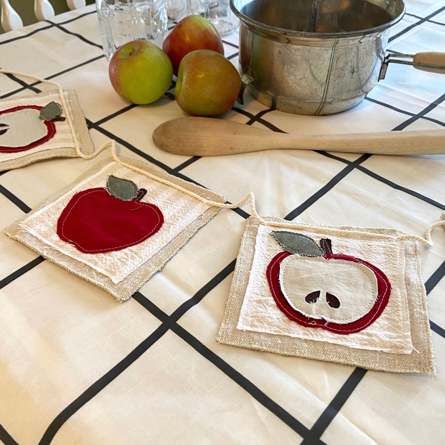 Apple Canvas Bunting Banner Fall Farmhouse Decor 4-foot