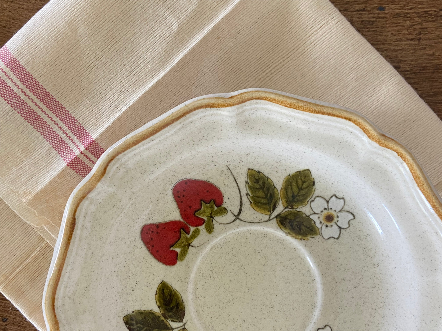 Set of 4 Vintage Strawberry Dessert Plates – Small 5.5” Summer Berry Dishes