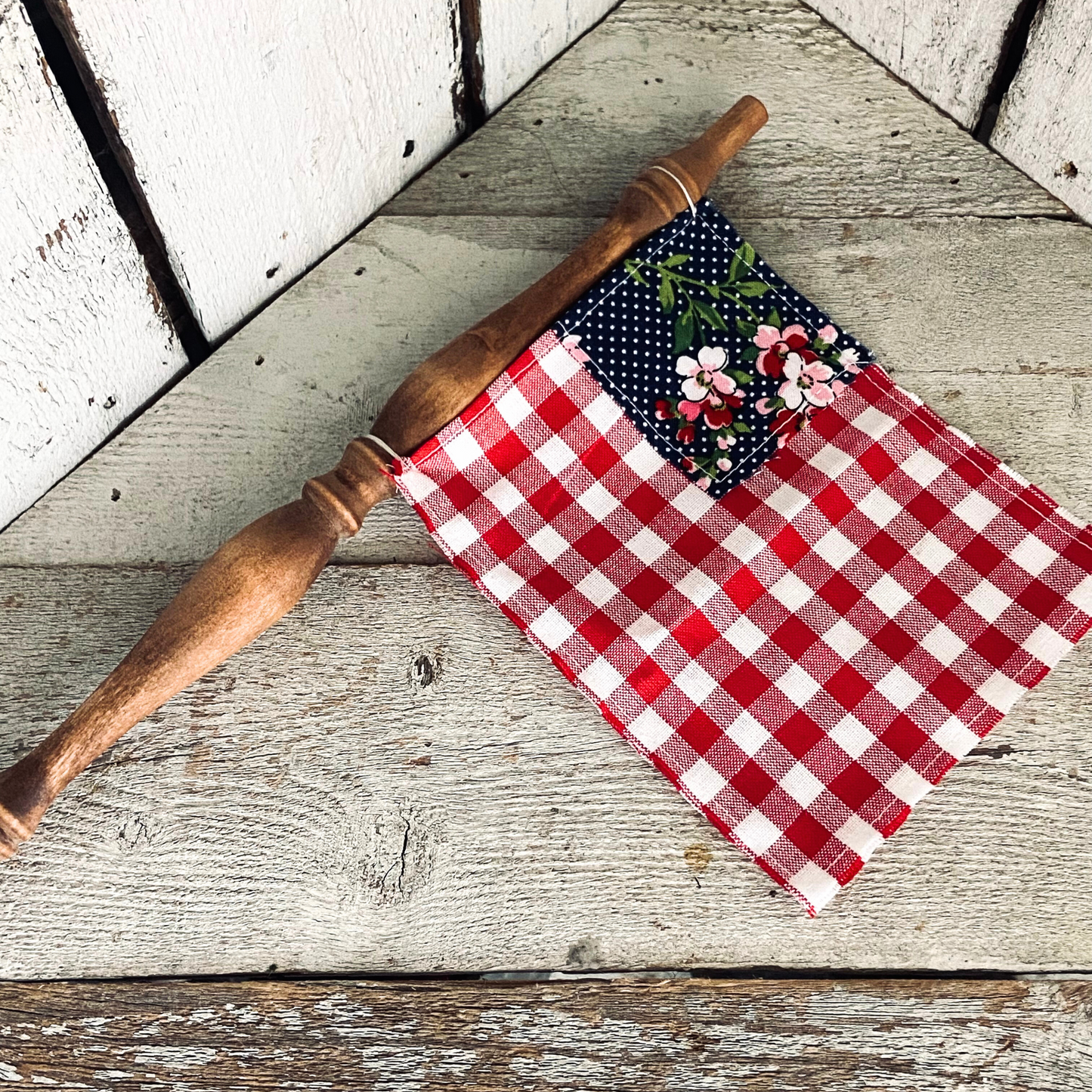 Patriotic Spindle Fabric Flags Gingham & Blue Floral & 1776
