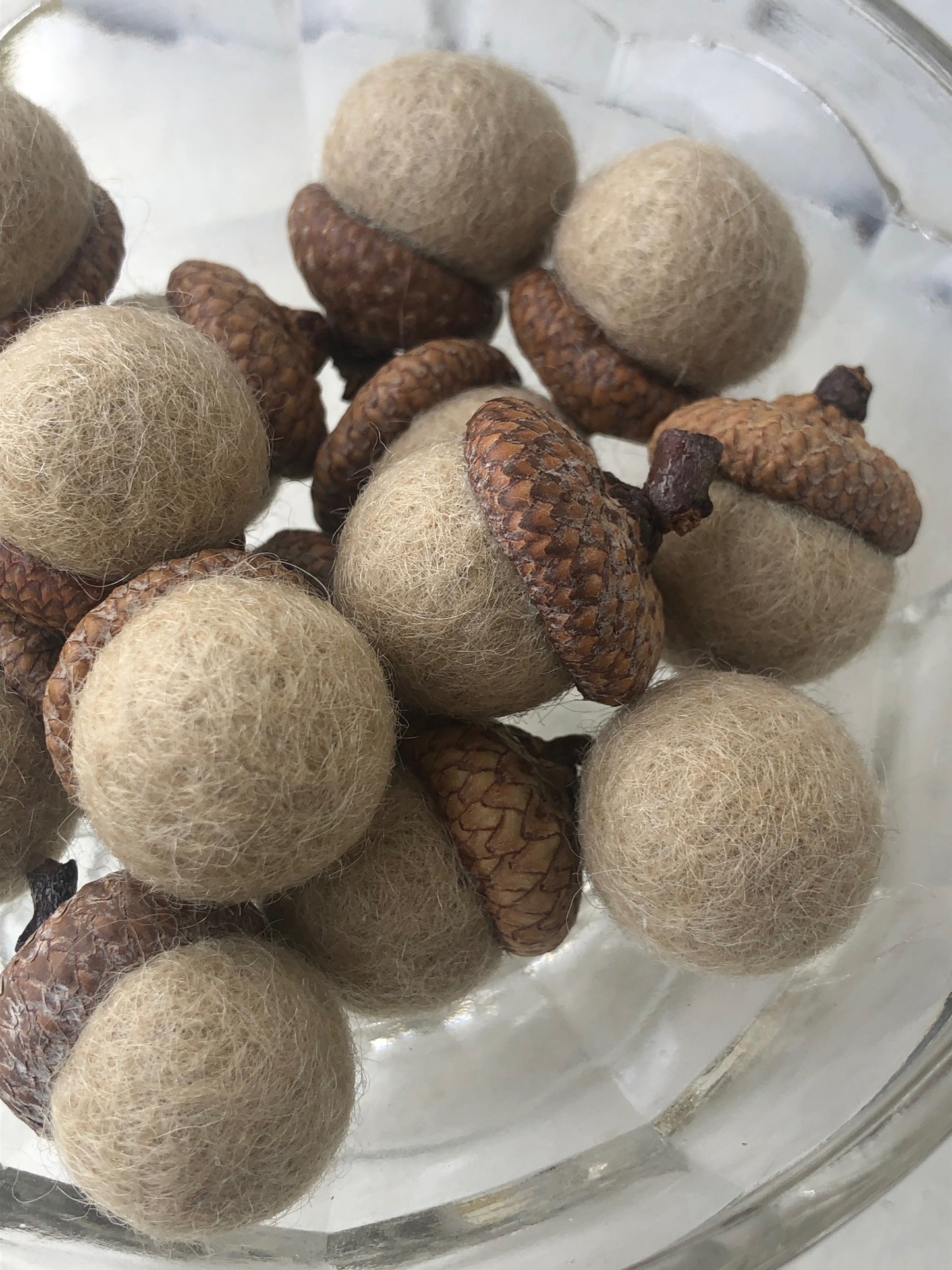 Felted Wool Acorns in Tan-20mm with Red Oak Caps 15 ct