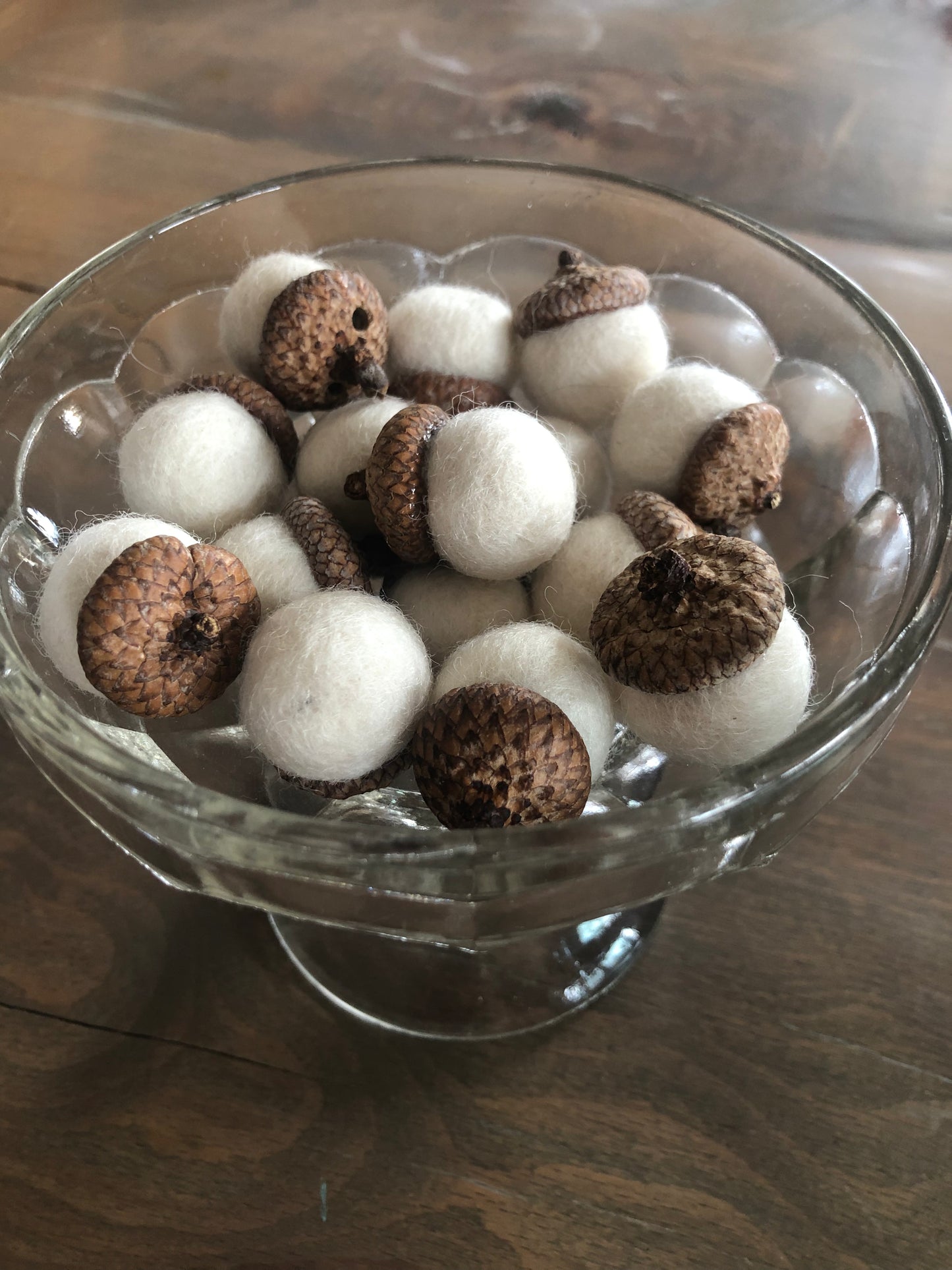 Felted Wool Acorns in Ivory-20mm with Red Oak Caps 15 ct