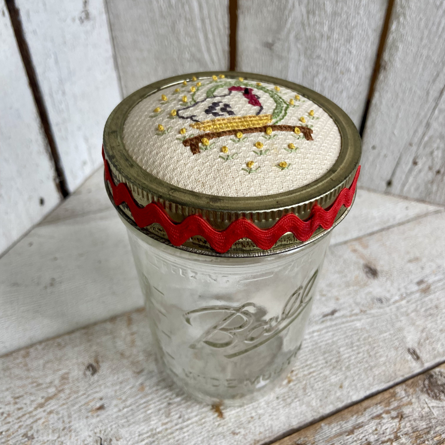 Vintage Needlework Mason Jar Cover w/Chicken
