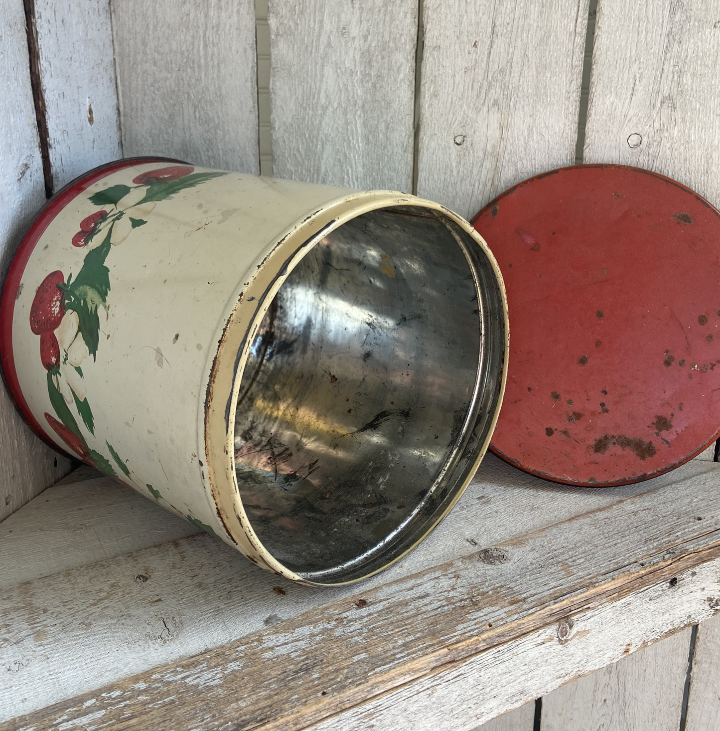 Vintage Strawberry Tin Canister – Farmhouse Kitchen Storage with Strawberries