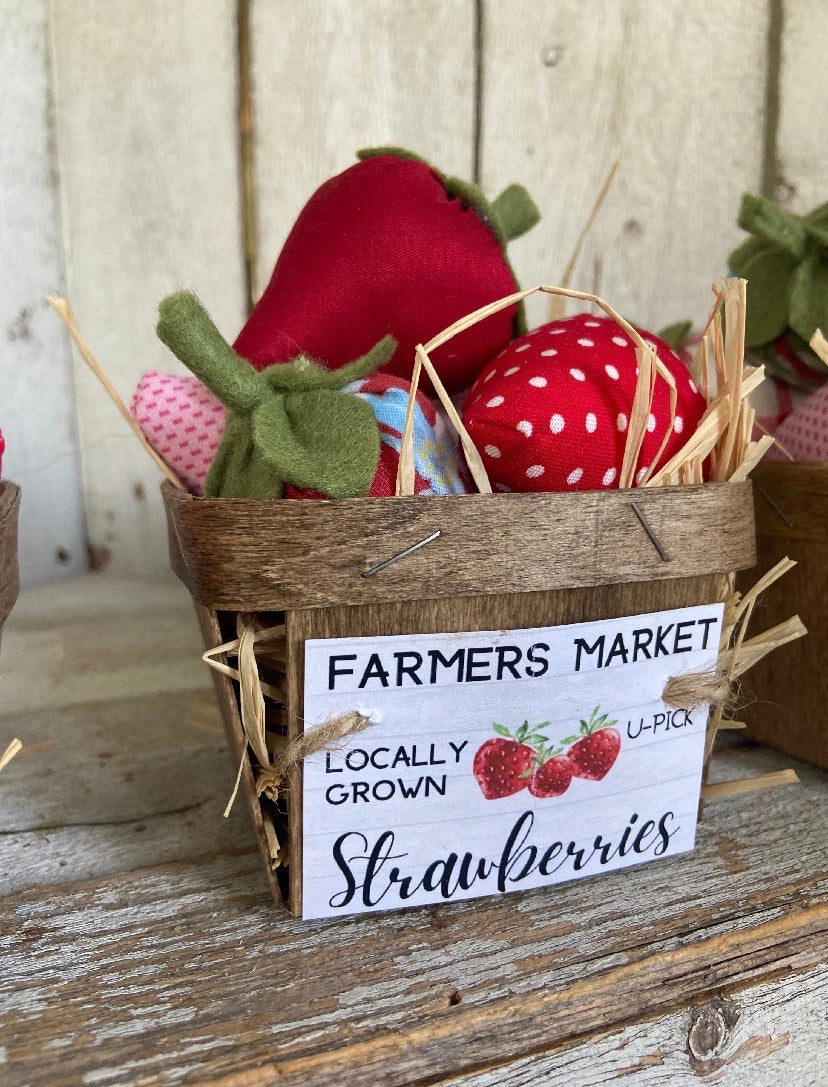Handmade Fabric Strawberries – Vintage Calico Prints for Summer Farmhouse Decor
