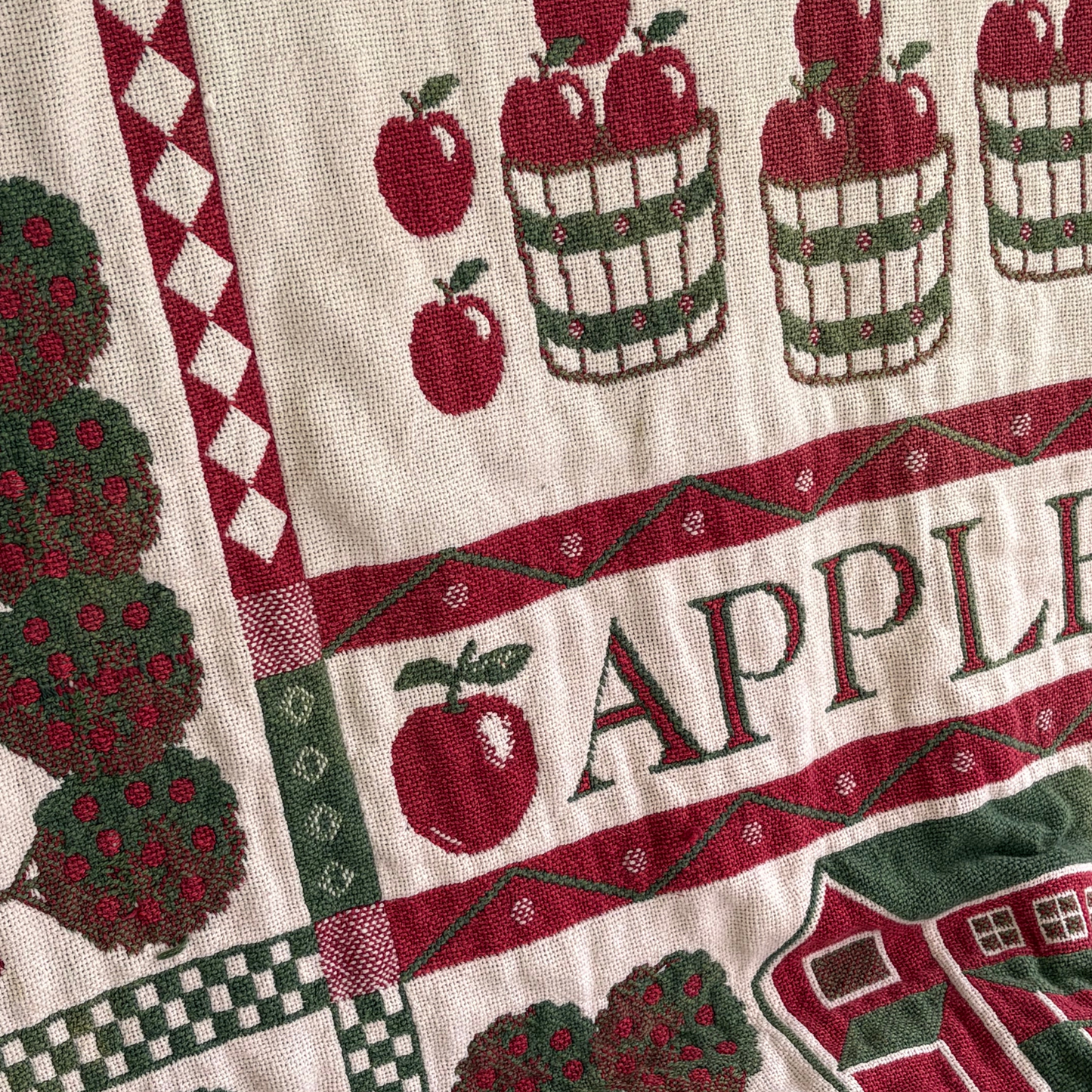 Vintage Apple Tapestry Throw Blanket