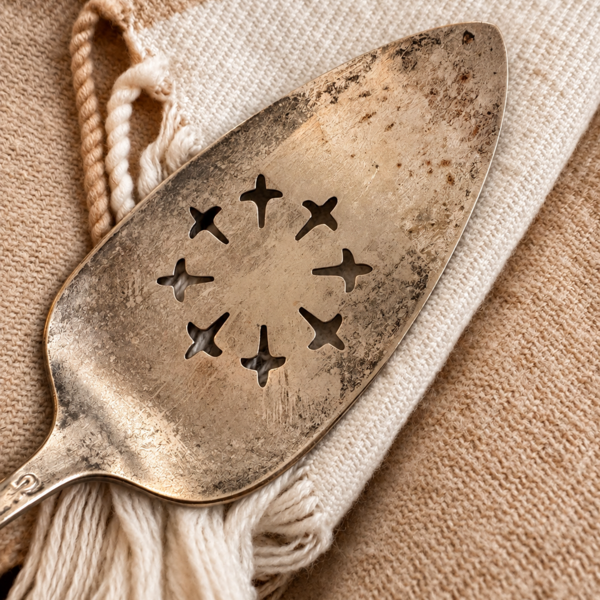 Vintage Pierced Pie Server-#2