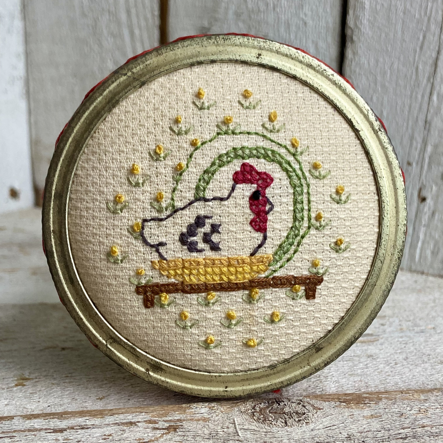 Vintage Needlework Mason Jar Cover w/Chicken