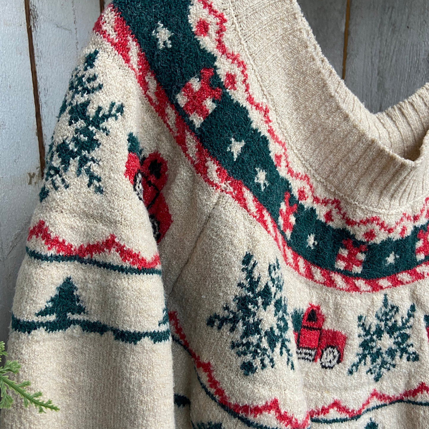 Vintage Christmas Sweater w/Red Trucks and Trees- size 2x