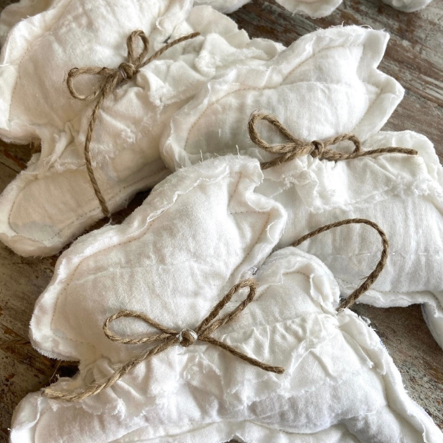 White Vintage Quilt Bunny Garland-4 ft