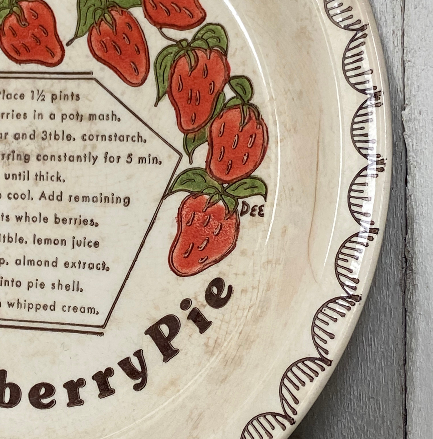 Vintage Strawberry Pie Plate – Farmhouse Recipe Dish w/recipe