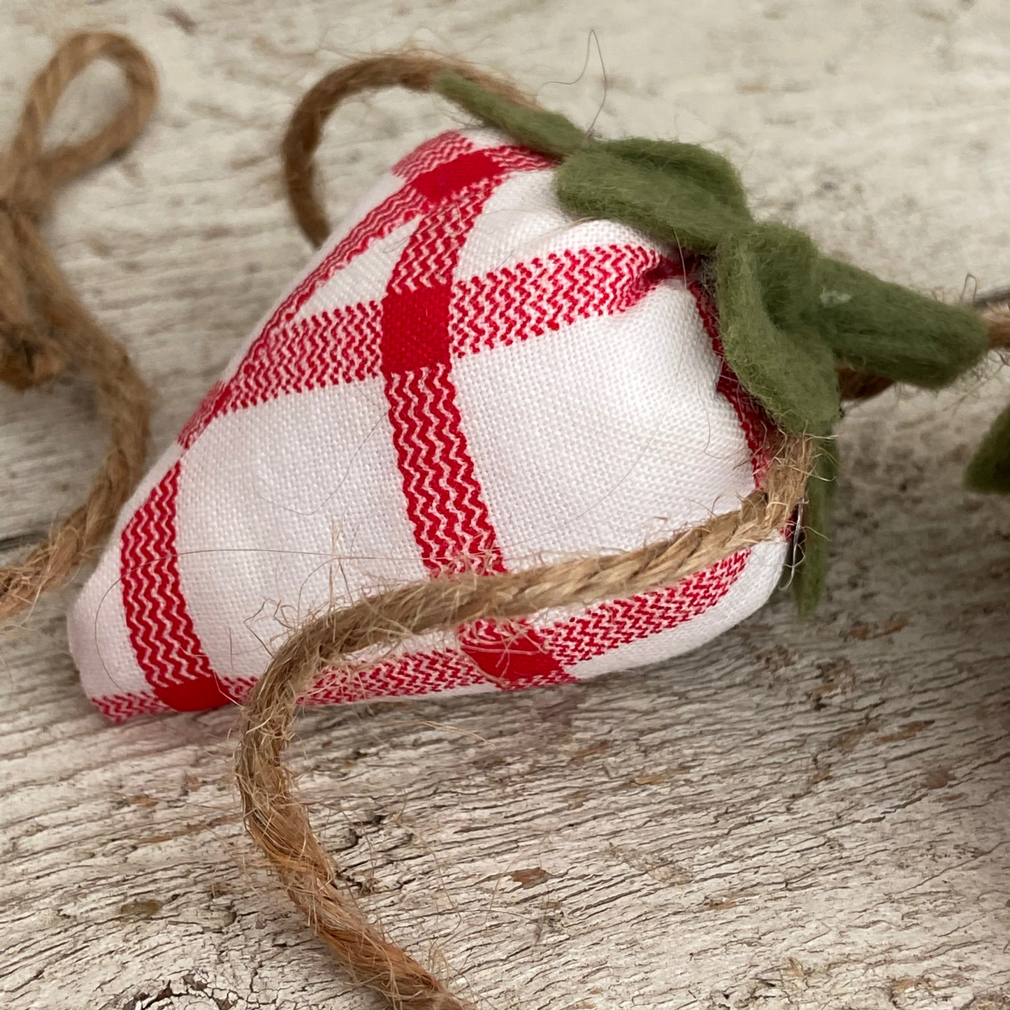 Fabric Strawberries Garland-3 feet, summer farmhouse decor, strawberry party
